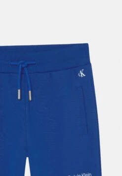 Calvin Klein Jeans Stack Logo- Trainingsbroek - Ultra Blue 7 Calvin Klein Jeans Stack Logo- Trainingsbroek - Ultra Blue -Mode Kledingwinkel 031b052f019d454f805a5b062b735e35