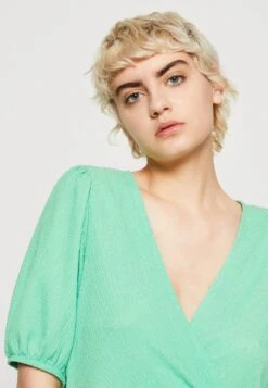 Pieces Pcluna V Neck Short Dress- Jurk - Irish Green -Mode Kledingwinkel 03c4f7e3c67c40a19d5e66f64b7c592d