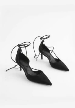 Nieuwe uitgaven -Mode Kledingwinkel 04fa2ddc4d8046cda6fbbcf1a323cdf8