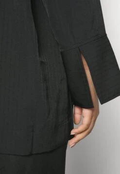 Objalbi Tunic - Blouse - Black 15 Objalbi Tunic - Blouse - Black -Mode Kledingwinkel 0591e0529ae94d6b94adeb56bd936f34