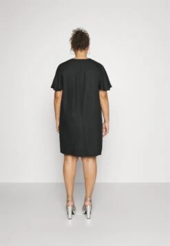 ONLY CARMAKOMA Carchantal V Neck Knee Dress - Jurk - Black -Mode Kledingwinkel 05e02f23f207440fb823c2041990dd43