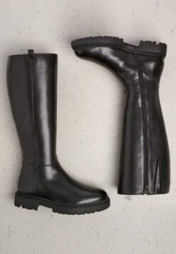 Lloyd Mit Ziernähten - Plateaulaarzen - Schwarz 8 Lloyd Mit Ziernähten - Plateaulaarzen - Schwarz -Mode Kledingwinkel 05f5afc84af44fb09c30160c5801a425