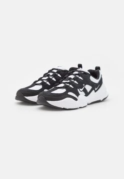 Nike Sportswear Tech Hera - Sneakers Laag - White/Black -Mode Kledingwinkel 08f198b6e91d47a6b196c344212f1805