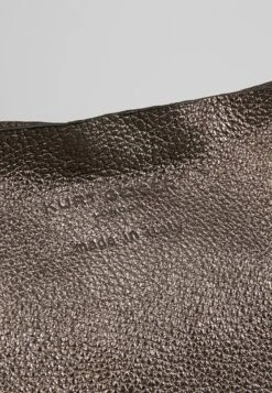 Kurt Geiger London Violet Horizontal Tote - Shopper - Gunmetal 15 Kurt Geiger London Violet Horizontal Tote - Shopper - Gunmetal -Mode Kledingwinkel 095df0d5f6514fffb2cbc46d545bf0e4