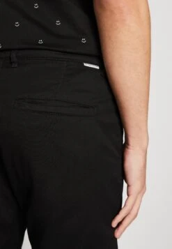 Tom Tailor Bermuda - Shorts - Black -Mode Kledingwinkel 0e754391101c46f78a246cfebb076ede