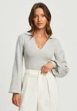 Tussah Blaire - Longsleeve - Light Grey