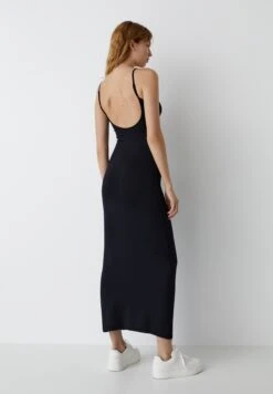 PULL & BEAR Long With Thin Straps - Maxi-Jurk - Black -Mode Kledingwinkel 157c2e41e31b496fa27b0337d05815c9