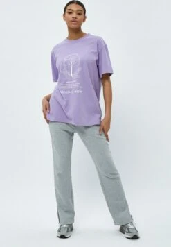 Emma - T-Shirt Print - Bougainvillea Lilac -Mode Kledingwinkel 15f402e75e544f34b3db1e0f91e1efcf