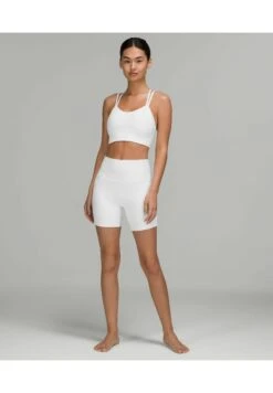 Nieuwe uitgaven -Mode Kledingwinkel 20f4b10b14424c31bf467b7110a483a0