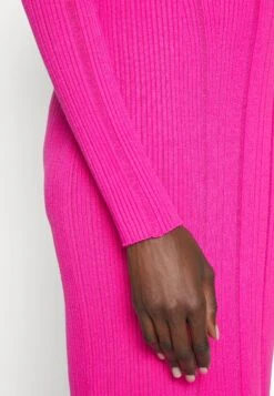 TWINSET Actitude Dress - Gebreide Jurk - Fuchsia Dahlia -Mode Kledingwinkel 219f37f9d3b64d6a89c4ed999df142be
