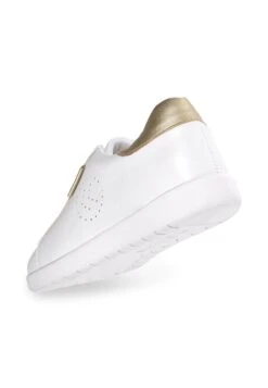 ISOTONER Sneakers Laag - White 10 ISOTONER Sneakers Laag - White -Mode Kledingwinkel 22b15e4108b8407a8d789d82b5e1b172