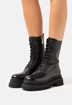 Aigner Cleo- Plateaulaarzen - Black