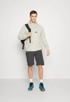 Nieuwe uitgaven -Mode Kledingwinkel 28e359da47d349c3b5fd79500fe8fe60