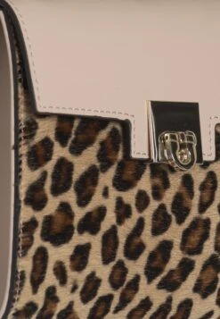 Stella - Handtas - Pink 14 Stella - Handtas - Pink -Mode Kledingwinkel 2993082a6d0c47afbda2dc63c311145d