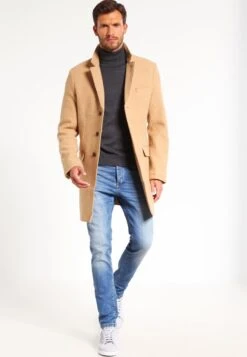 Nieuwe uitgaven -Mode Kledingwinkel 29ae21dcf40446a390ee6eb302b6850d