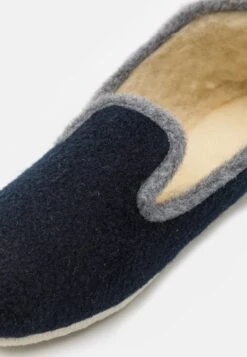 Traditional Unisex - Pantoffels - Marine/Gris -Mode Kledingwinkel 2a0ec4db8cdc48df8e3d3f1ef991a3e6