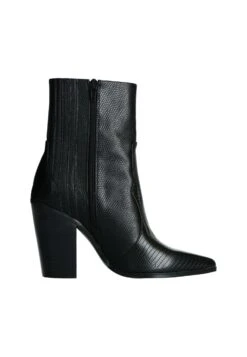 Korte Laarzen - Schwarz -Mode Kledingwinkel 2a15deb294c24f9eae839dbdadd2d349