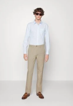 Mode Kledingwinkel -Mode Kledingwinkel 2c9907ad3d6a497a98f170f60303e0dd