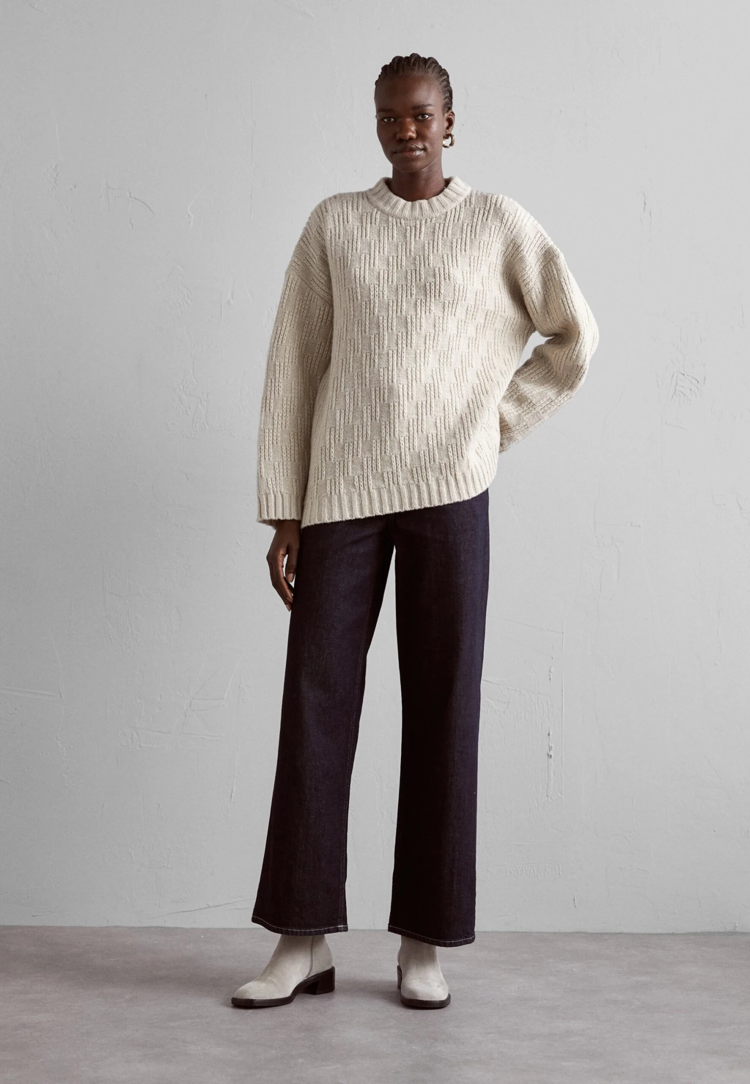 Holzweiler Deja Sweater - Trui - Sand 4 Holzweiler Deja Sweater - Trui - Sand - Afbeelding 2