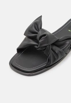 MSGM Muiltjes - Black -Mode Kledingwinkel 2e88c6023b4147238ed8d7eb2cf82d90