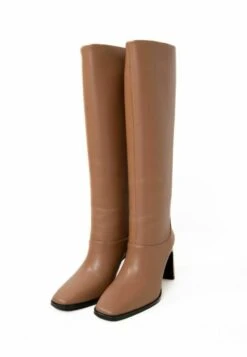 Overknee Laarzen - 702 -Mode Kledingwinkel 32c5f4489677439e8a70185dc2c71804