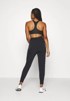 Nike Performance Bliss Pant - Trainingsbroek - Black -Mode Kledingwinkel 32d27f32e88b433b87e422ce718c58ed