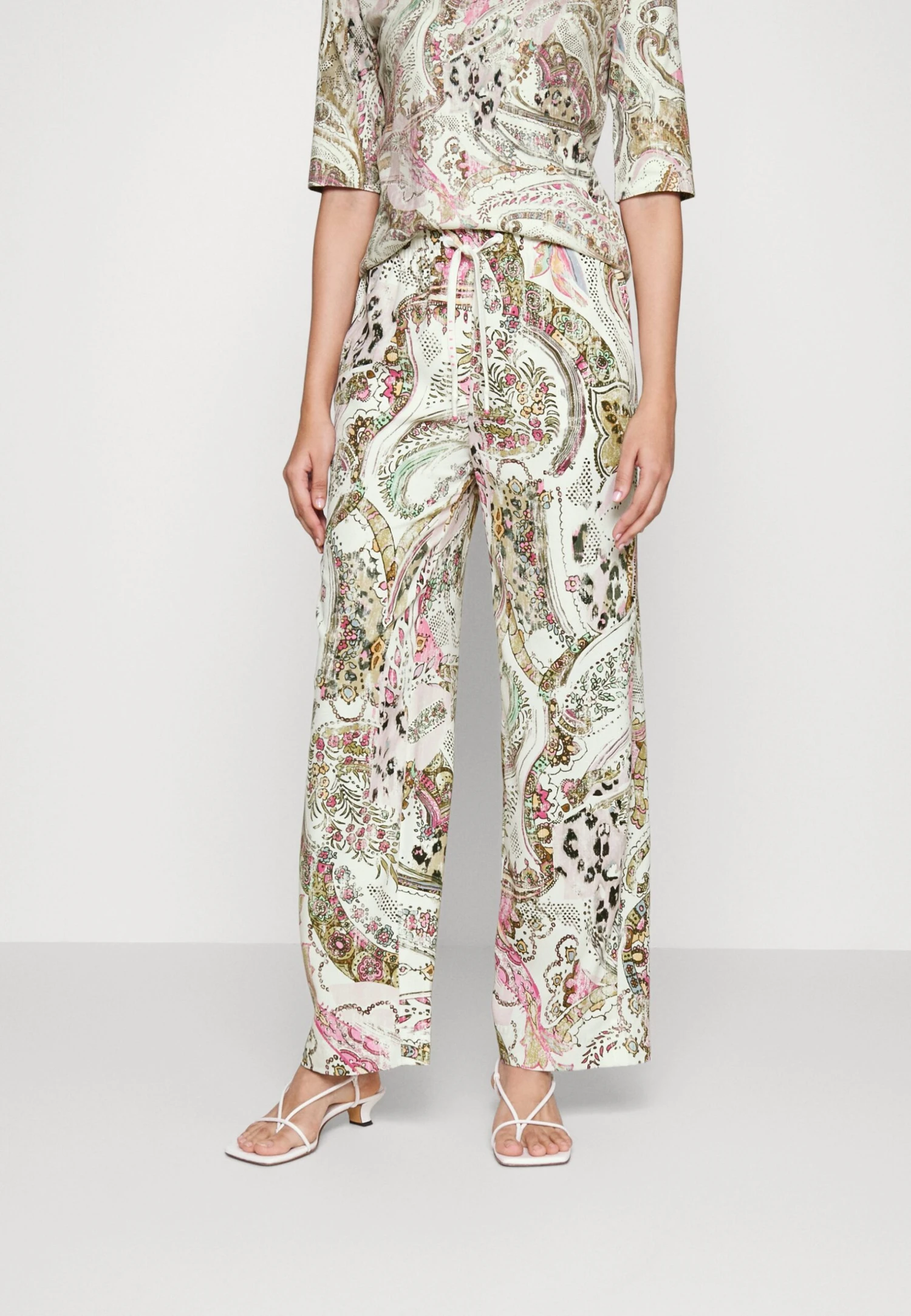 MARC CAIN Broek - Light Lavender 3 MARC CAIN Broek - Light Lavender