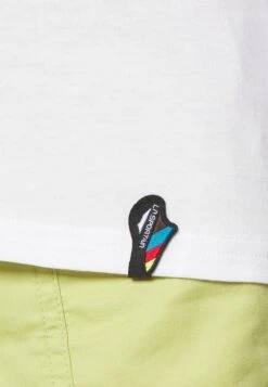 La Sportiva Icy Mountains - T-Shirt Print - White -Mode Kledingwinkel 3506aa21c965447c988e4f5b3a010758