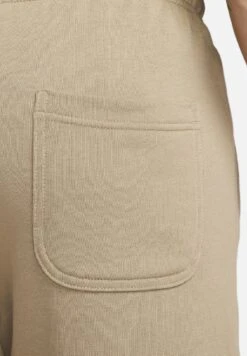 Nike Sportswear M Club Ft Mcf - Trainingsbroek - Khaki 14 Nike Sportswear M Club Ft Mcf - Trainingsbroek - Khaki -Mode Kledingwinkel 3612331478a24c99a056d95f32fc3da9