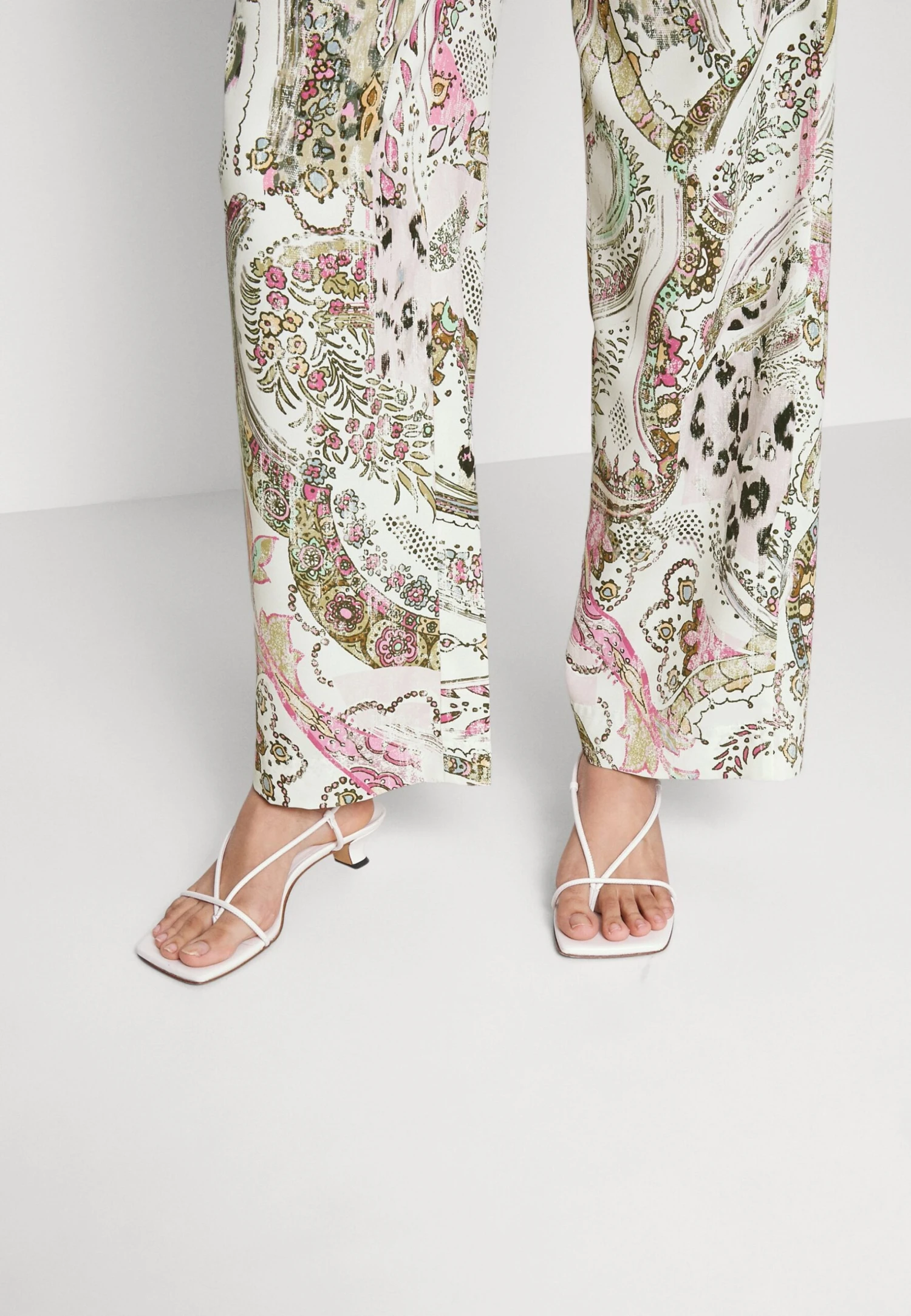 MARC CAIN Broek - Light Lavender 7 MARC CAIN Broek - Light Lavender - Afbeelding 5