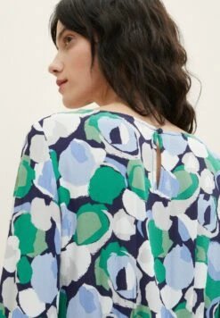 Tom Tailor With Smocking Detail - Jurk - Green Flower Design -Mode Kledingwinkel 385f259552084b75b7b7bec6ea6cae82