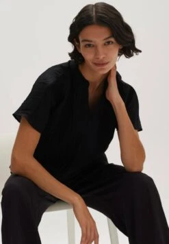 OPUS Kurzarm Flandra - Blouse - Black -Mode Kledingwinkel 39f9e9931fd1412e8941627a7fd5ccbd