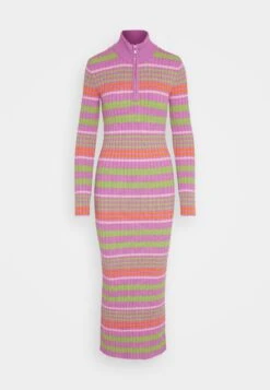 Yaspepper Dress- Gebreide Jurk - Iris Orchid/Pepper -Mode Kledingwinkel 39fcfd85afbd469a9ff71b26df6c7715
