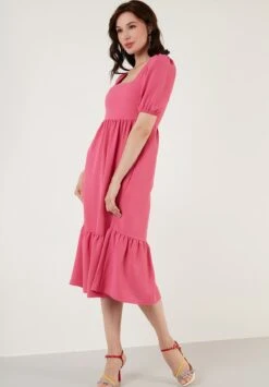 LELA Regular Fit - Jurk - Fuchsia -Mode Kledingwinkel 3b2294e93bf14edbbeaedea997829b0c