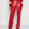 COLOURFUL REBEL Russy Croco 5 Pocket High Waist Pants - Broek - Red -Mode Kledingwinkel 3b749952cf8145e0b6182d5f466c3955
