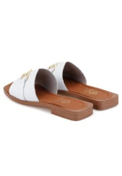 Muiltjes - White 10 Muiltjes - White -Mode Kledingwinkel 3eac96d833834dacac8b10586ff7f3bd