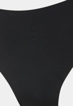 ONLY Onltracy Bonded Thong 3 Pack - String - Black -Mode Kledingwinkel 419af35d89164e418b603dfd893f94d2