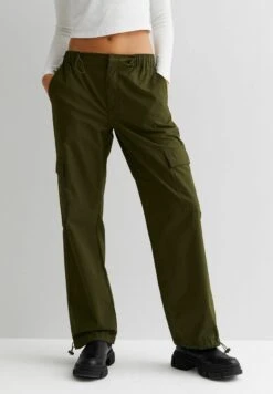 New Look Parachute - Cargobroek - Khaki