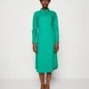 FREEQUENT Emisa - Blousejurk - Pepper Green 1 FREEQUENT Emisa - Blousejurk - Pepper Green -Mode Kledingwinkel 4486445e74f646f9b5baa58c67baa59c