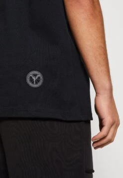 CARLO COLUCCI Unisex - T-Shirt Print - Black -Mode Kledingwinkel 45ad503d95504c549f88f3fadef0f732