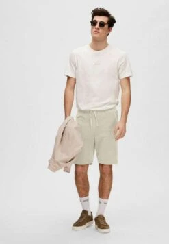 Selected Homme Shorts - Vetiver -Mode Kledingwinkel 48f0b9826cdc4f43afe4c547ddbec106
