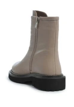 Korte Laarzen - Beige Silver -Mode Kledingwinkel 4a8f621dcd2149a8abe1f2934fe55e4c