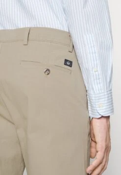 Smart Flex Slim - Chino - Dockers Khaki -Mode Kledingwinkel 4adf37d272a24d2697eca30b8d9e3f4c