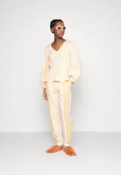 Freya Pants - Broek - Coral -Mode Kledingwinkel 4dff60867d814fdb81b2241b2f068e87