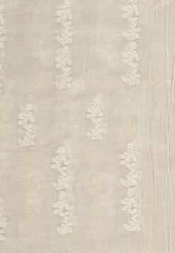 FRAAS Stola - Sjaal - Off White 10 FRAAS Stola - Sjaal - Off White -Mode Kledingwinkel 4fb48f948c88456baf2a1089d55fee0e