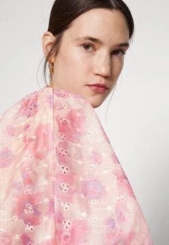 Bruuns Bazaar Hyssop Silke Blouse - Blouse - Pink -Mode Kledingwinkel 51006c7eea3544b381b6fd07e86db929