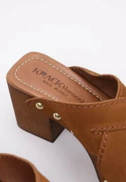 Meira - Clogs - Camel -Mode Kledingwinkel 558b4ab91063432098f96fae8ac780ee