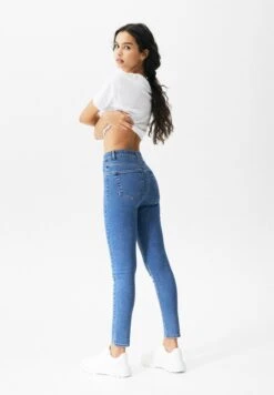 PULL & BEAR High-Waist - Jeans Skinny Fit - Royal Blue 11 PULL & BEAR High-Waist - Jeans Skinny Fit - Royal Blue -Mode Kledingwinkel 5646c72ed689435f93a8feb310d0027f