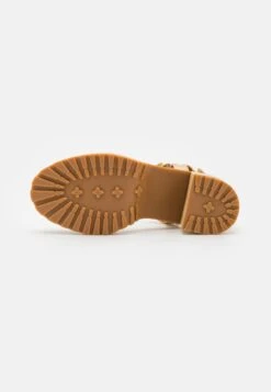 Cult Gaia Elka Platform - Sandalen Met Plateauzool - Natural -Mode Kledingwinkel 5a5ae851218241bab55663b7e3ff3dca