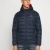 Jack & Jones Jjvincent Puffer Hood - Winterjas - Navy Blazer 1 Jack & Jones Jjvincent Puffer Hood - Winterjas - Navy Blazer -Mode Kledingwinkel 5d20bcdc72ee443eb16605b26ce61f7d